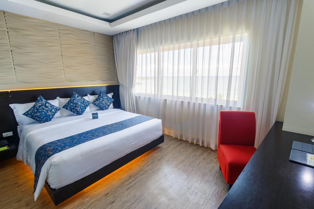 Solea Seaview Resort Lapu-Lapu City Esterno foto