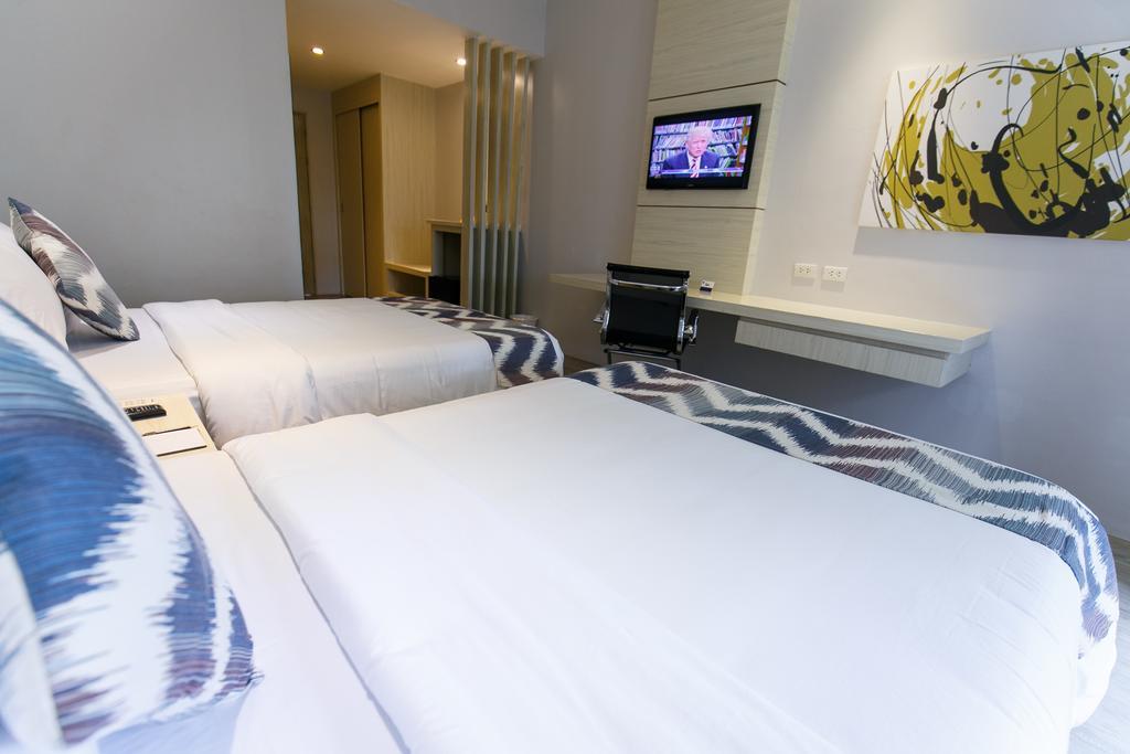 Solea Seaview Resort Lapu-Lapu City Esterno foto